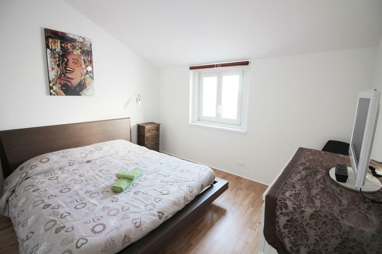 Puesta Del Sol Apartment ตรีเอสเต ภายนอก รูปภาพ